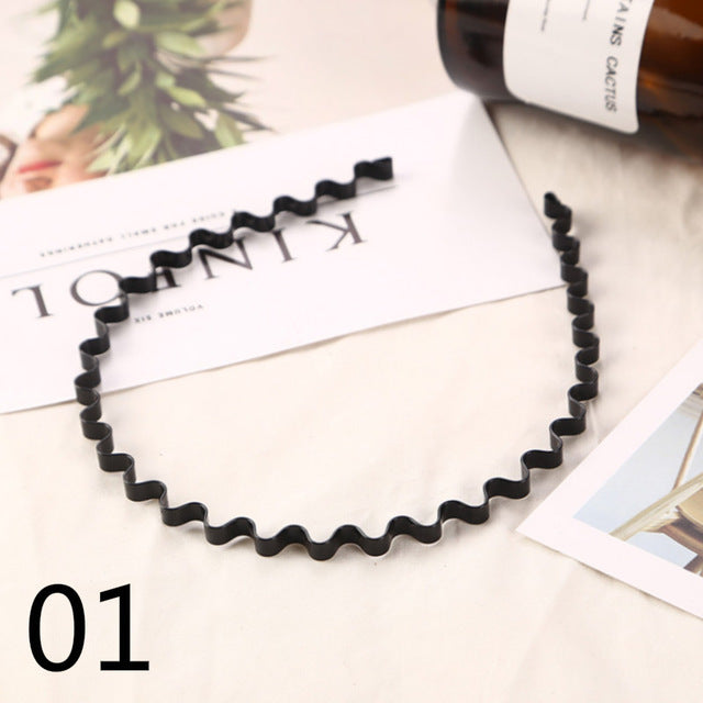 Wave Shape Black Hair Clips